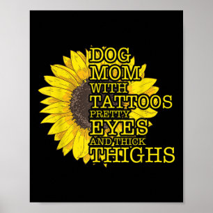 Hunde lange Mama mit Tattoos und Hübschen Augen So Poster