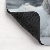 Hunde legen am Wasser Mousepad (Ecke)