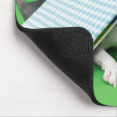 Hunde liegen unter dem Buch Mousepad (Ecke)