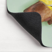 Hunde mit Maske Mousepad (Ecke)
