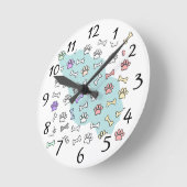 Hunde-Pfoten-Muster und Knochen-Muster Runde Wanduhr (Winkel)