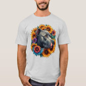 Hunde Portrait umgeben von blühenden Sonnenblumen T-Shirt (Vorderseite)