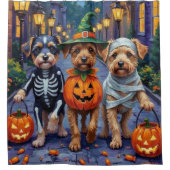 Hunde-Trick-oder-Treating Halloween-Kostüme Duschvorhang (Vorderseite)