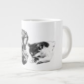 Hunde und Katzen zusammenstellen Monochrome Art Ta Jumbo-Tasse (Vorderseite Rechts)