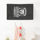 Hunde und Pferde führen Männer Banner (Insitu)