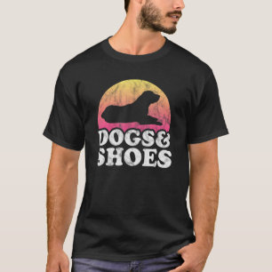 Hunde und Schuhe, für Männer oder Frauen T-Shirt