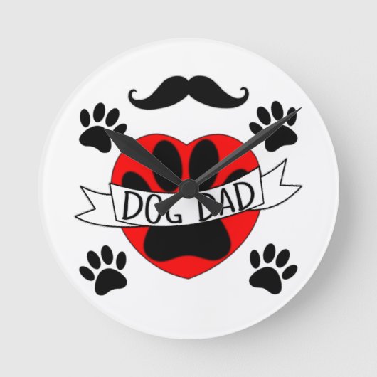 Hunde Vater Paw und Rotes Herz Zeichnend Runde Wanduhr (Vorderseite)