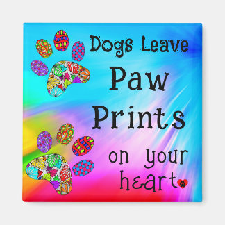 Hunde Verließ Paw Prints auf Ihrem Herz Magnet