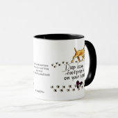 Hunde Verließ Pawprints auf unserer Herz-Tasse Tasse (VorderseiteRechts)