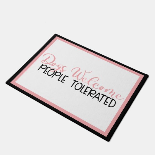 Hunde Weclome, Menschen toleriert Türmatte (Schrägansicht)