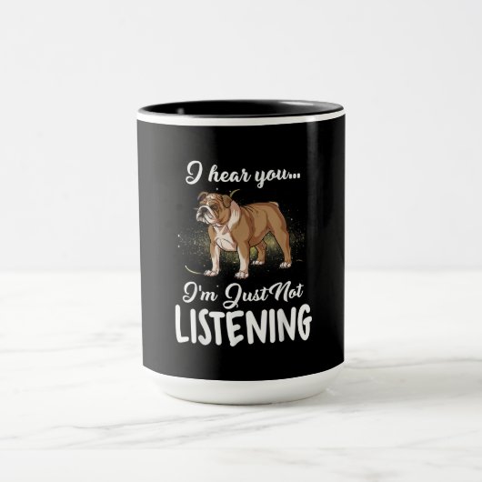 Hundegeschenk| Englischer Bulldog, den ich höre, d Tasse (Zentrum)
