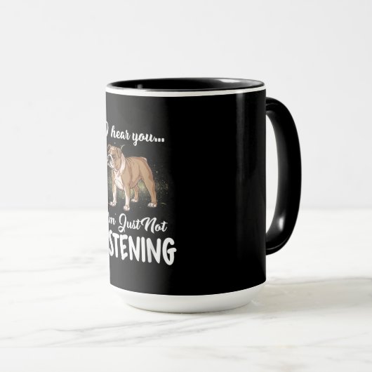 Hundegeschenk| Englischer Bulldog, den ich höre, d Tasse (VorderseiteRechts)