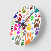 Hundepaw-Prints überall Runde Wanduhr (Winkel)