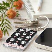 Hundepaws, weiße Paws, rosa Herzen, Ihr Name Schlüsselanhänger (Vorderseite rechts)
