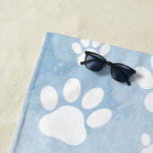 Hundepfähle, weiße Paws, blaue Wasserfarben, Ihr N Strandtuch (Beispiel)
