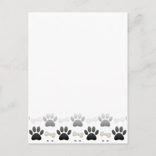 Hundepfoten und Knochen mit glänzender Wirkung Postkarte