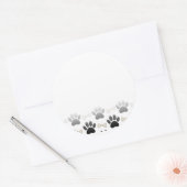 Hundepfoten und Knochen mit glänzender Wirkung Runder Aufkleber (Umschlag)