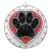 Hundepuppe im roten Herzen mit Konturen Dartscheibe (vorne)