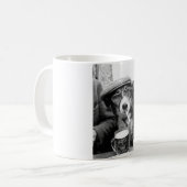Hunderauchende Tasse (Vorderseite Links)
