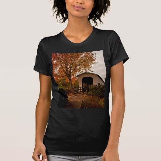 Hundertjährige überdachte Brücke, Oregon T-Shirt (Vorderseite)