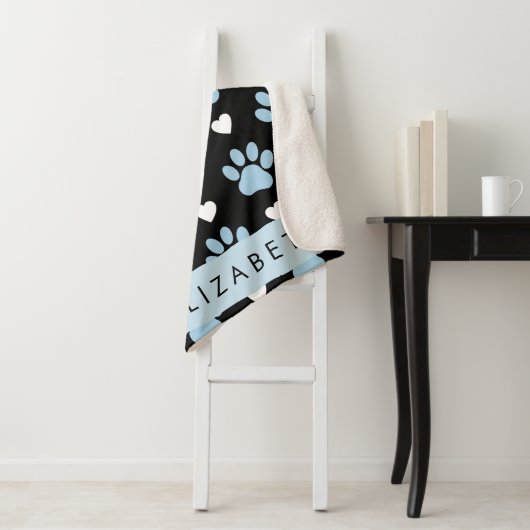 Hundeschlitten, blaue Pfauen, weiße Herzen, Ihr Na Sherpadecke (Beispiel)