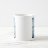 Hundeschlittengraffiti auf verzweiimirova Straße,  Kaffeetasse (Mittel)