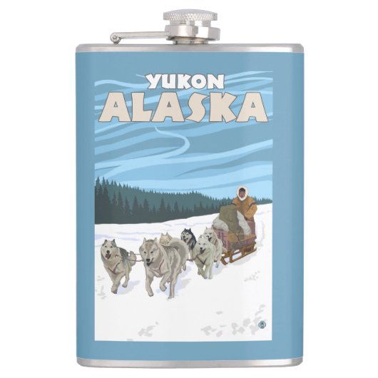 HundeSledding Szene - Yukon, Alaska Flachmann (Vorderseite)
