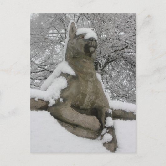 Hundestatue im Schnee Postkarte (Vorderseite)