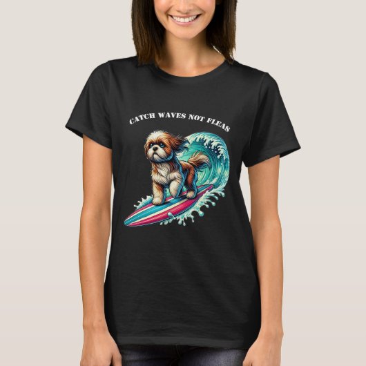 Hundesurfen mit Surfbrett Riding a Big Wave URM T-Shirt (Vorderseite)