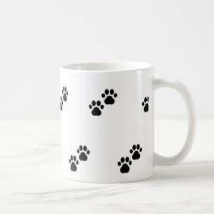 Hundetatzen auf Weiß Kaffeetasse