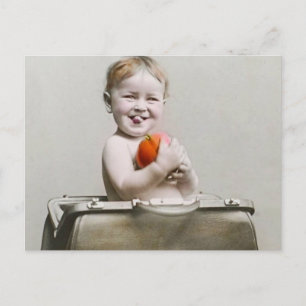 Hungriges Baby süße kleine Pfirsich in Handtasche Postkarte