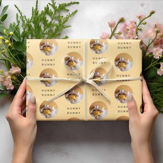 Hunny Bunny Foto Osterorange | Personalisiert Geschenkpapier