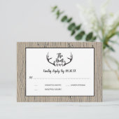 "Hunt is Over" Rustikaler Antler Barnwood Wedding  Einladung (Stehend Vorderseite)