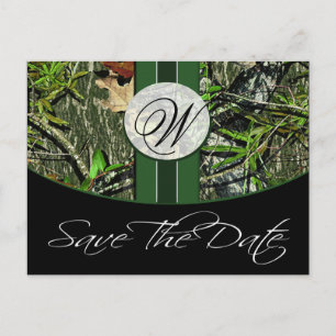 Hunter Green Monogram Camouflage Wedding Save the  Ankündigungspostkarte