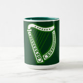 Hunter Green Saint Patrick's Day Irish Harp Celtic Tasse (Zentrum)