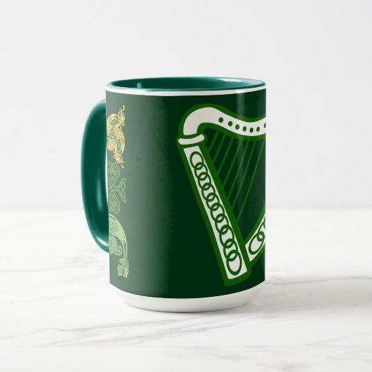 Hunter Green Saint Patrick's Day Irish Harp Celtic Tasse (Vorderseite Links)