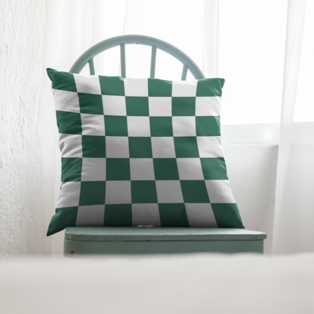 Hunter Green und Weiß Checked Kissen (Hunter Green and White Checkered Throw Pillow)