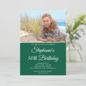 Hunter Green White Elegant Script 50. Geburtstag Einladung (Stehend Vorderseite)