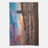 Huntington Beach Pier bei Sonnenuntergang Geschirrtuch (Vertikal)