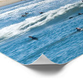 Huntington Beach und schneebedeckte Berge Poster (Ecke)