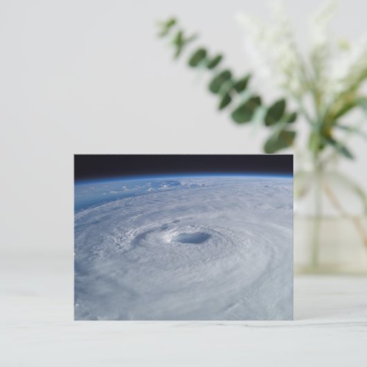 Hurricane Isabel from Space Postkarte (Stehend Vorderseite)