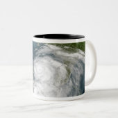 Hurrikan Dennis 3 Zweifarbige Tasse (VorderseiteRechts)