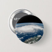 Hurrikan Dorian über dem Atlantischen Ozean. Button (Vorne & Hinten)
