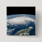 Hurrikan Dorian über dem Atlantischen Ozean. Button (Vorderseite)