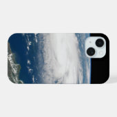 Hurrikan Dorian über dem Atlantischen Ozean. iPhone 15 Hülle (Rückseite (Horizontal))