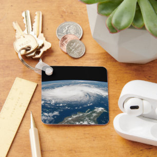 Hurrikan Dorian über dem Atlantischen Ozean. Schlüsselanhänger