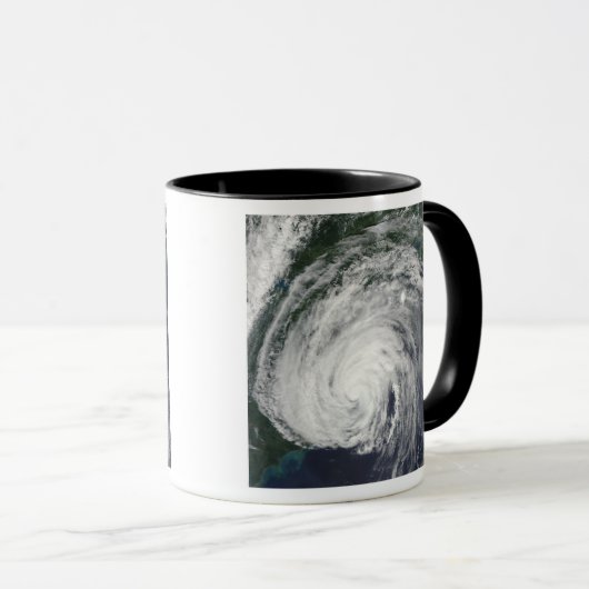 Hurrikan Earl off the Mid Atlantic Tasse (VorderseiteRechts)