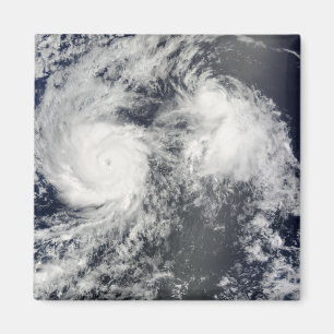 Hurrikan Felicia und Sturm Enrique östlich des Ha Magnet