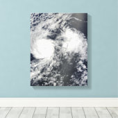 Hurrikan Felicia und Sturm Enrique östlich von Haw Leinwanddruck (Insitu (Holzboden))