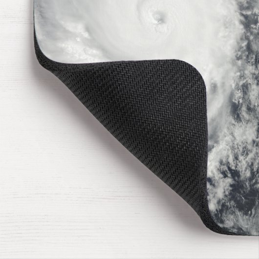 Hurrikan Felicia und Sturm Enrique östlich von Haw Mousepad (Ecke)